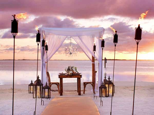 Sunset beach wedding in Florida Keys